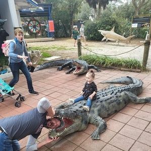 Meet your Posher, Robert